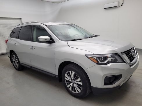 Used 2020 Nissan Pathfinder S AWD/4WD image 11