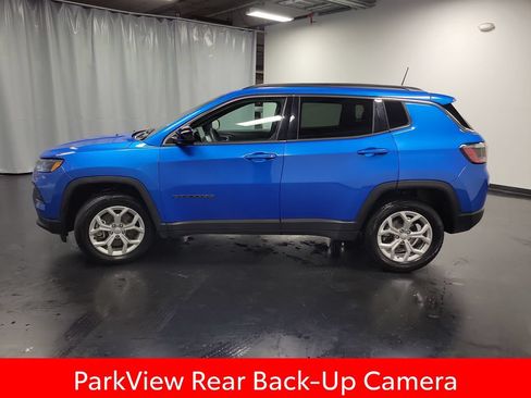 Used 2024 Jeep Compass Latitude AWD/4WD image 5