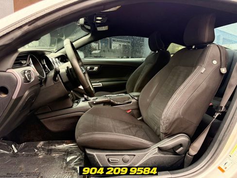 Used 2015 Ford Mustang GT RWD image 18