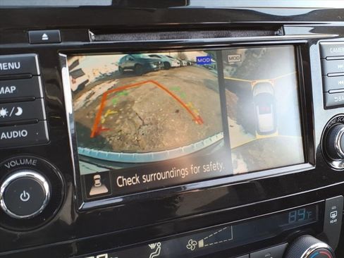 Used 2020 Nissan Rogue Sport SL image 20