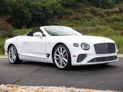 Used 2021 Bentley Continental GT V8 AWD/4WD image 14