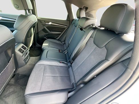 Used 2024 Audi SQ5 Premium Plus image 25