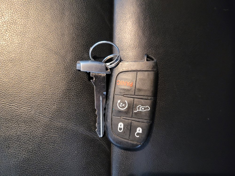 Used 2021 Jeep Grand Cherokee Limited RWD image 32