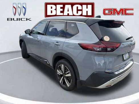 Used 2022 Nissan Rogue Platinum w/ Head-Up Display Package FWD image 6