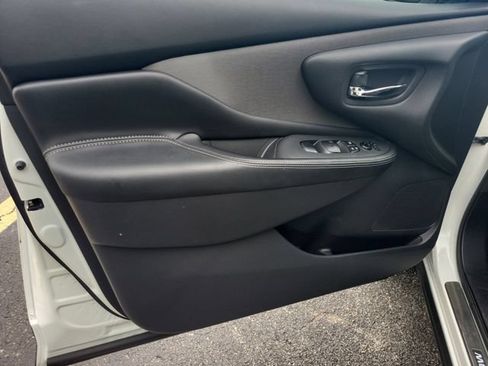 Certified 2023 Nissan Murano SV w/ SV Midnight Edition Package AWD/4WD image 14