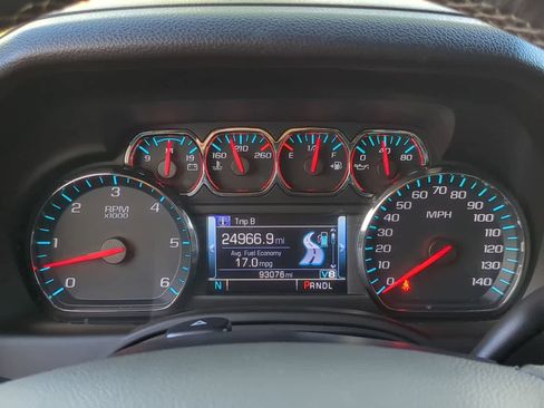 Used 2018 Chevrolet Tahoe LT w/ RST Edition image 30