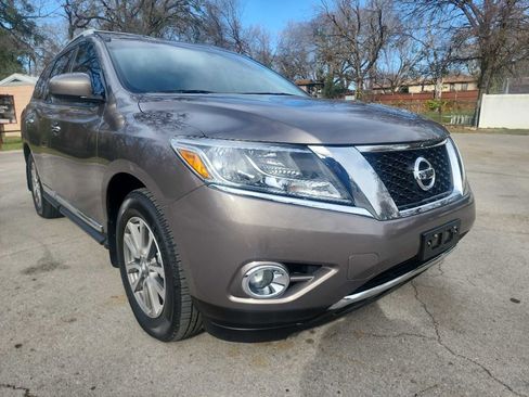 Used 2014 Nissan Pathfinder SL w/ Trailer Tow Package image 1