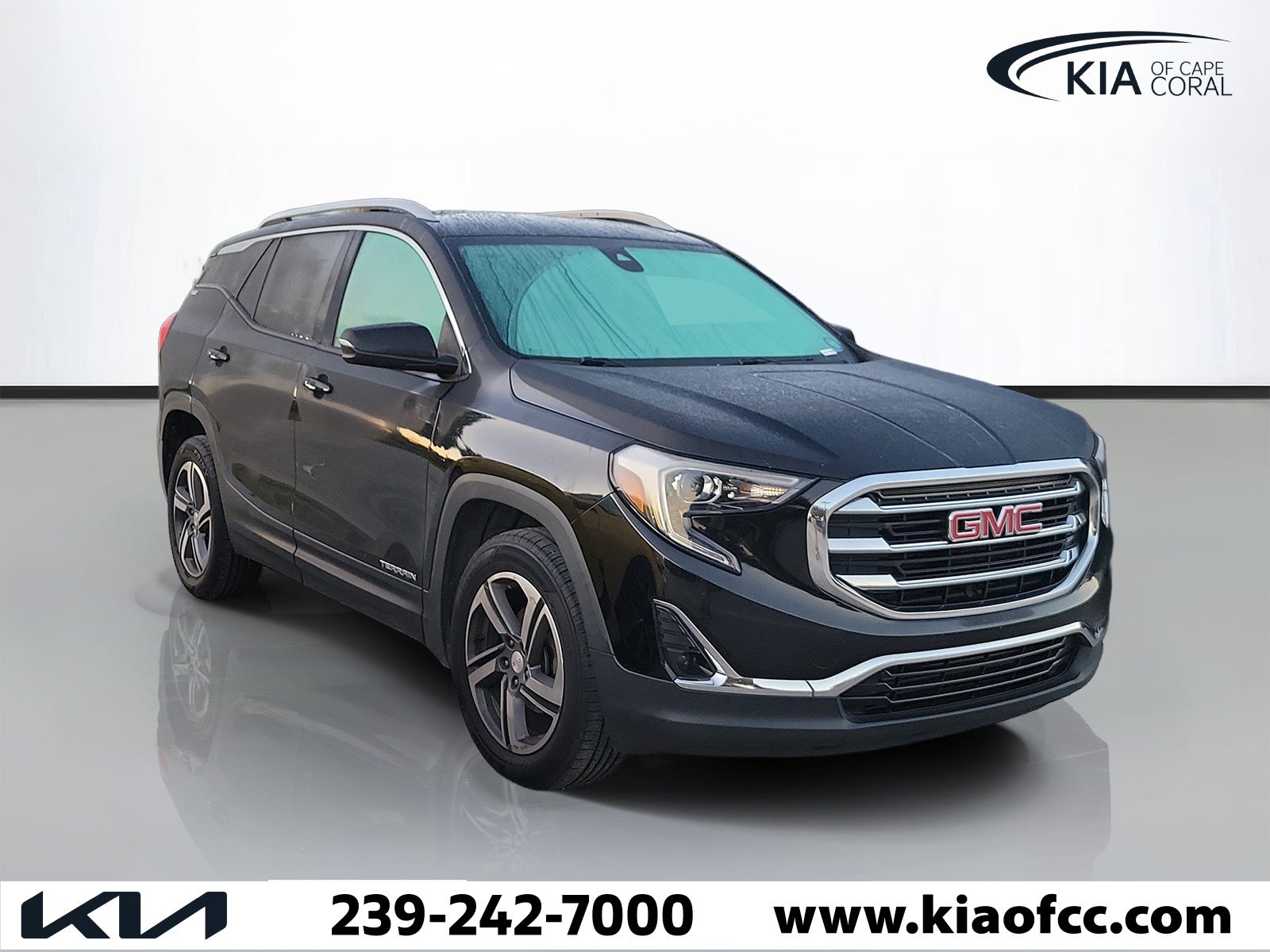 Used 2021 GMC Terrain SLT AWD/4WD image 1