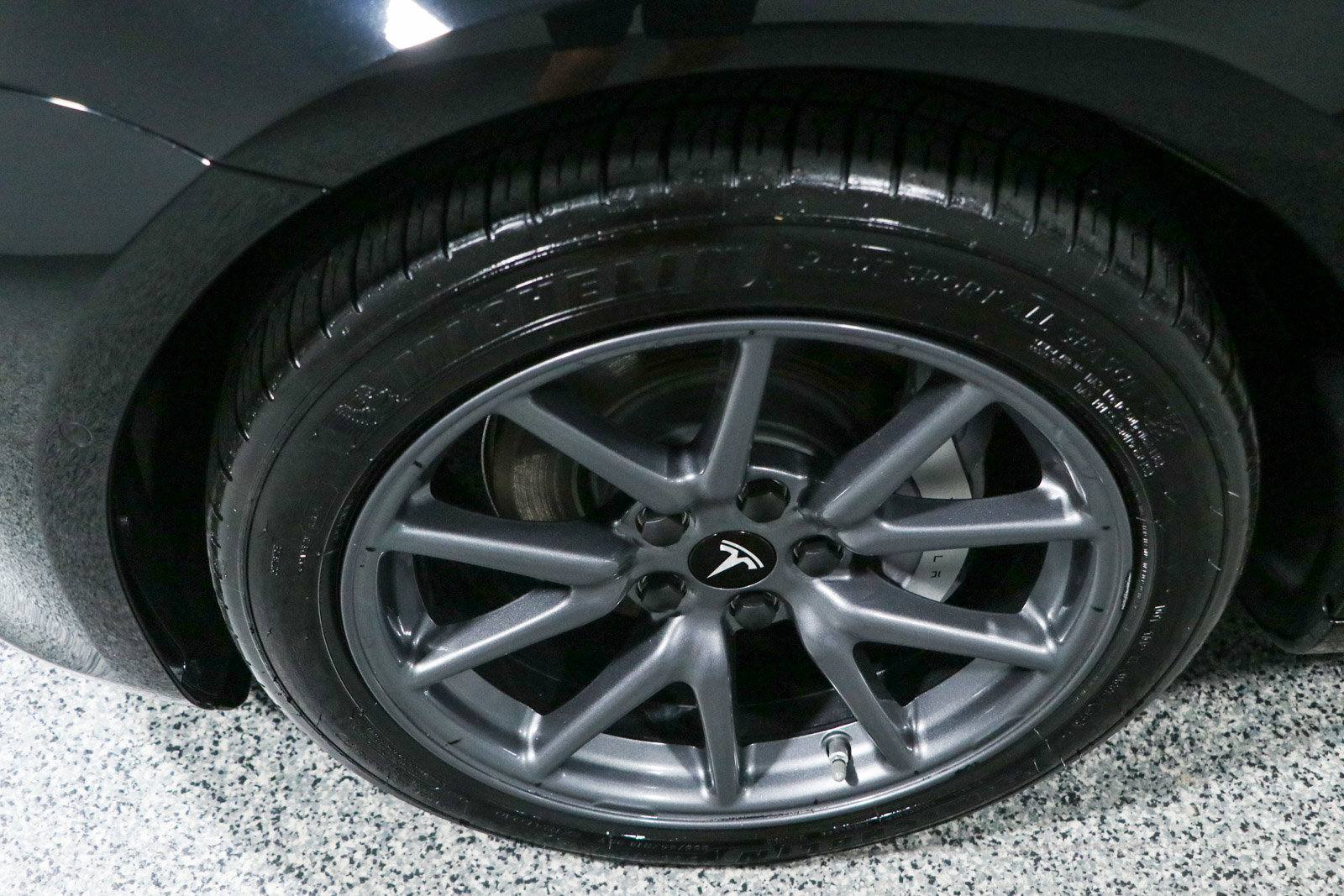 Used 2018 Tesla Model 3 Long Range RWD image 11