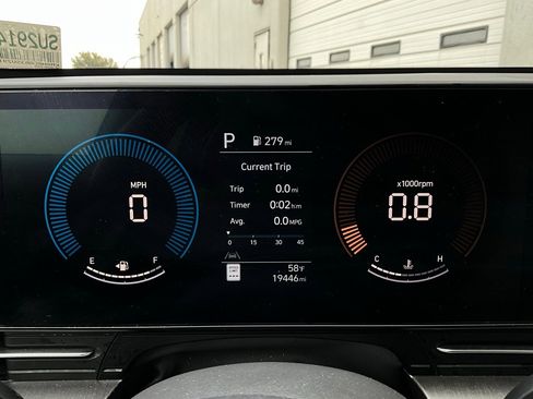 Used 2025 Hyundai Kona SEL image 39