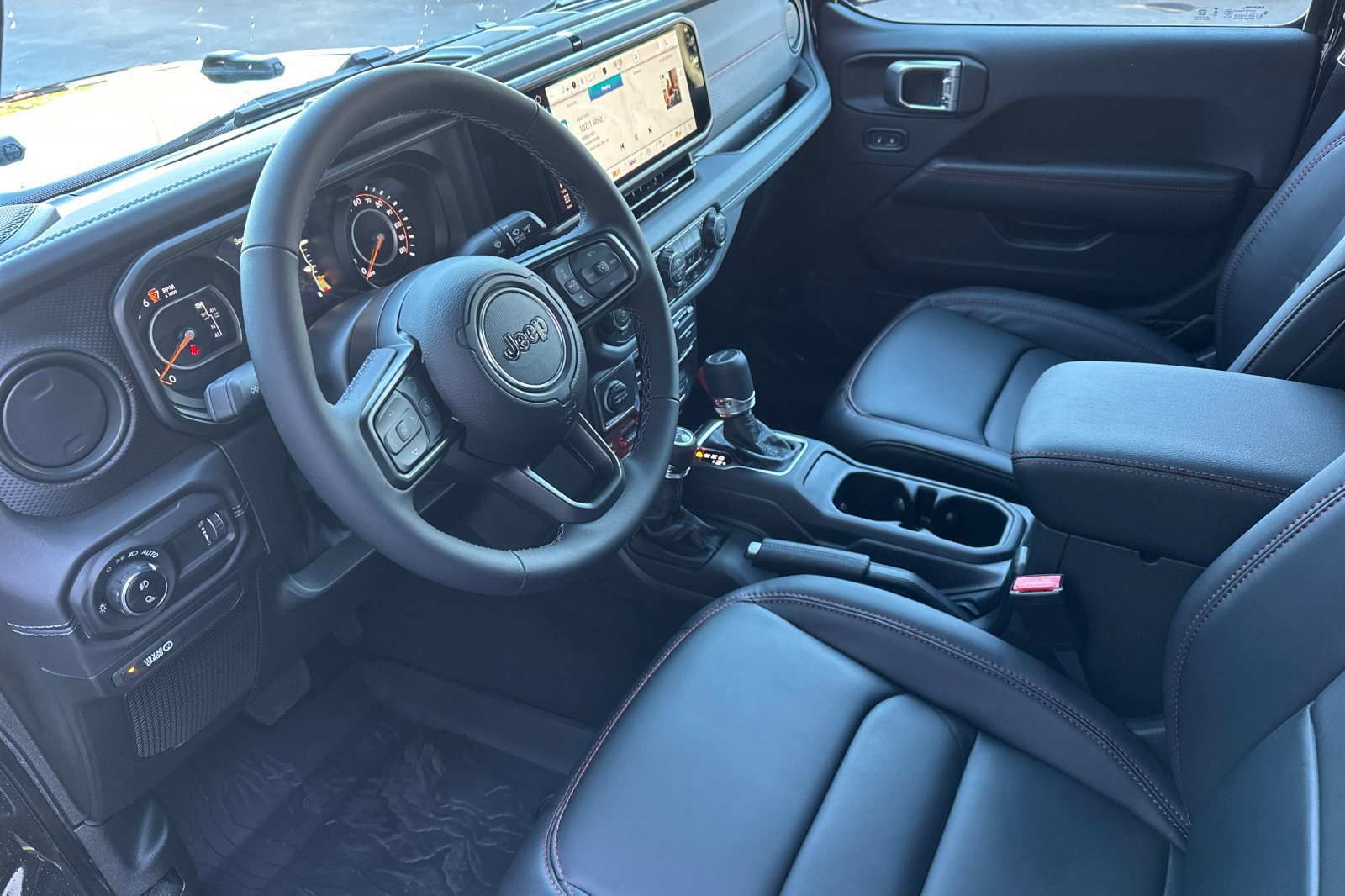 New 2027 Jeep Gladiator Rubicon AWD/4WD image 12