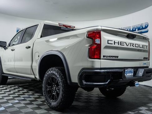 New 2026 Chevrolet Silverado 1500 ZR2 w/ Dark Appearance Package image 4