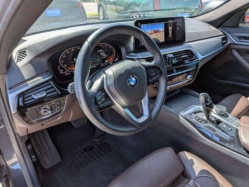 Used 2022 BMW 530i xDrive 530i xDrive w/ Luxury Seating Package image 25