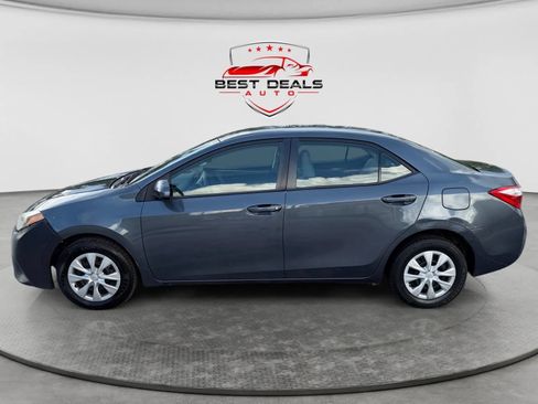 Used 2016 Toyota Corolla L FWD image 2