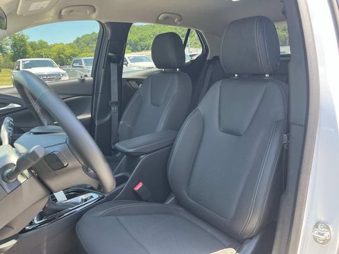 Used 2025 Buick Encore GX Preferred w/ Comfort Package AWD/4WD image 26