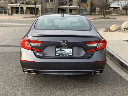 Used 2018 Honda Accord Touring image 14