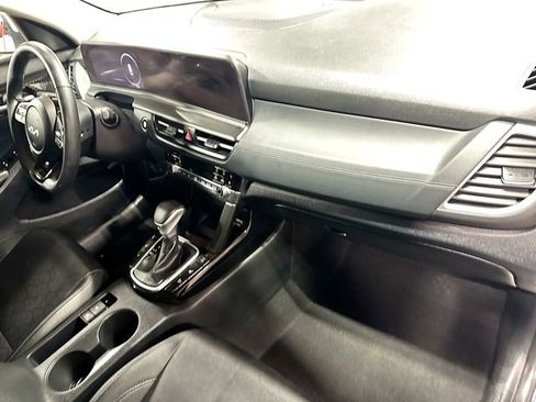 Used 2024 Kia Seltos SX image 29