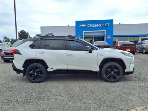 Used 2020 Toyota RAV4 XSE image 21