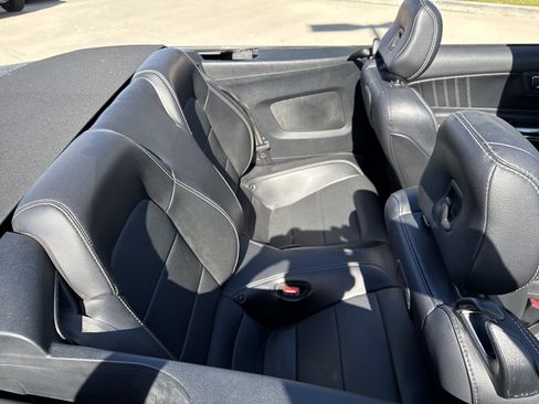 Used 2022 Ford Mustang Premium RWD image 24
