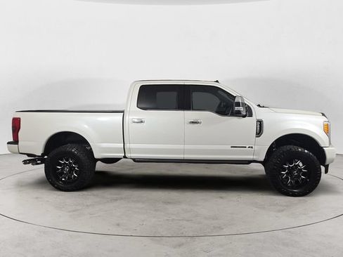 Used 2019 Ford F250 Platinum w/ Platinum Ultimate Package AWD/4WD image 6
