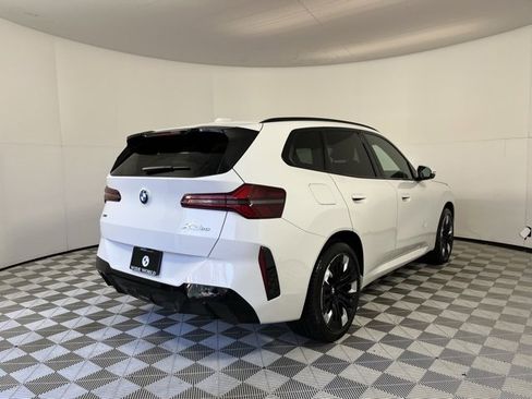 Used 2025 BMW X3 xDrive30i w/ Premium Package image 7