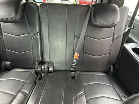 Used 2018 Cadillac Escalade ESV Platinum image 28