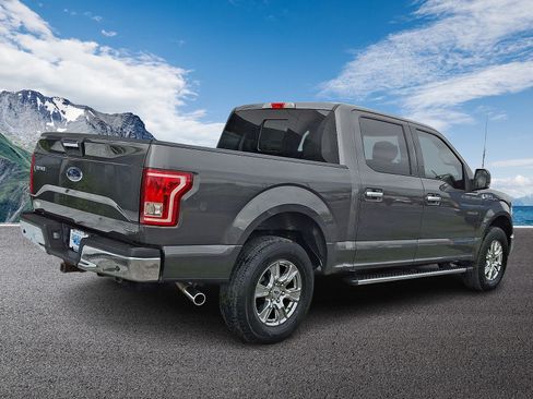 Used 2015 Ford F150 XLT w/ Equipment Group 302A Luxury image 6