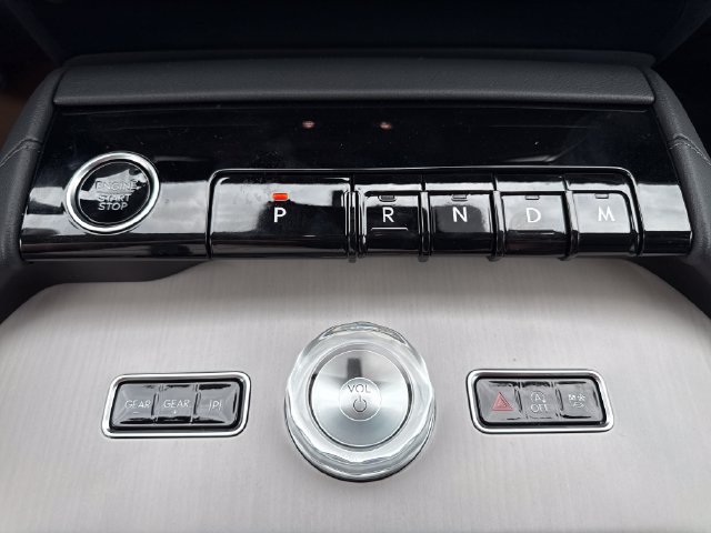 New 2027 Lincoln Navigator L Reserve AWD/4WD image 32