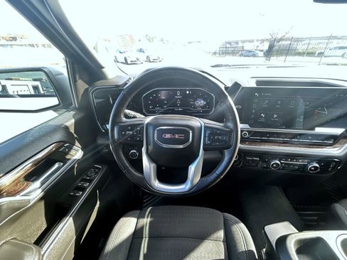 Certified 2022 GMC Sierra 1500 Elevation image 13