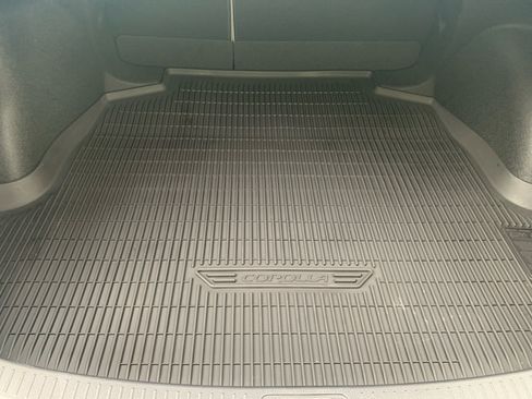 Used 2025 Toyota Corolla LE w/ LE Premium Package image 24