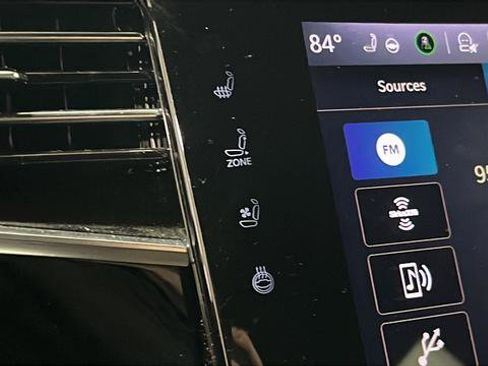 Used 2023 Jeep Grand Wagoneer Series II image 28