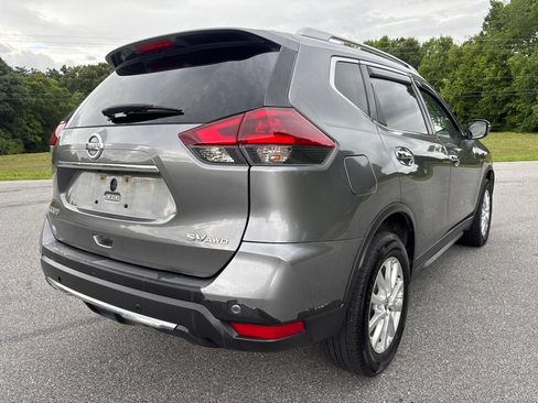 Used 2020 Nissan Rogue SV AWD/4WD image 4