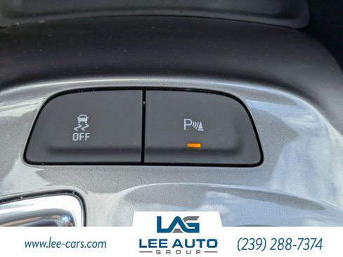 Used 2024 Chevrolet Malibu RS FWD image 25