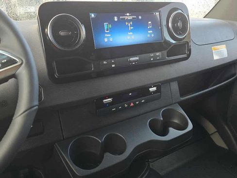 New 2026 Mercedes-Benz Sprinter 2500 image 28