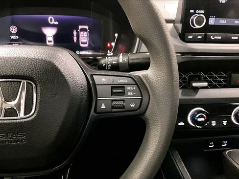 Used 2023 Honda Accord EX image 24