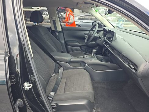 Used 2024 Honda HR-V LX image 8