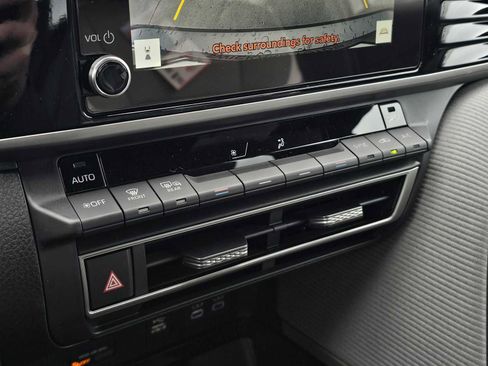 Certified 2025 Toyota Camry LE image 25