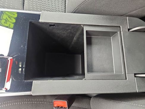 Used 2025 Chevrolet Equinox LT FWD image 25