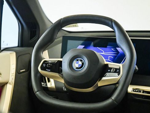 Certified 2023 BMW iX xDrive50 w/ Premium Package AWD/4WD image 13