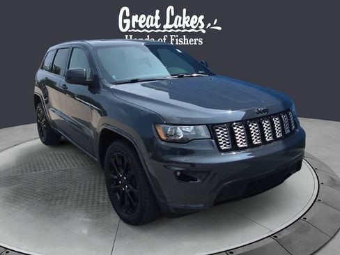 Used 2018 Jeep Grand Cherokee Altitude AWD/4WD image 7