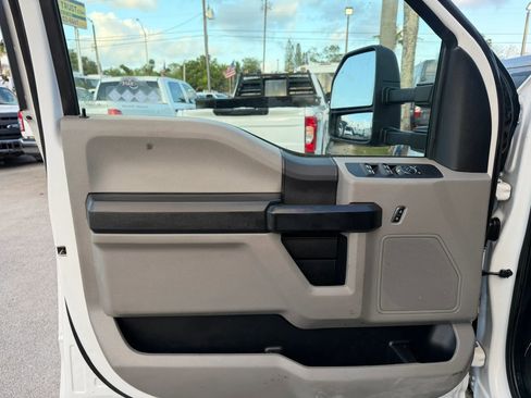 Used 2019 Ford F450 XL w/ Power Equipment Group image 9