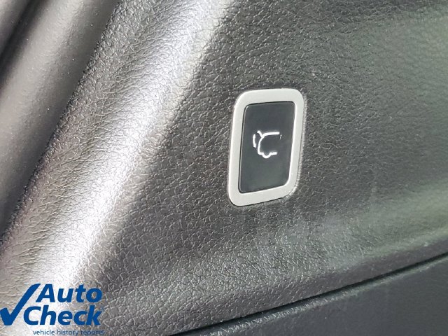Used 2026 Chrysler Pacifica Limited w/ S Appearance Package FWD image 11