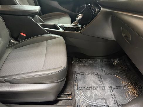 Used 2021 Buick Encore GX Preferred w/ Cold Weather Comfort Package image 20