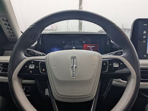 Used 2025 Lincoln Aviator Reserve w/ Equipment Group 201A image 24