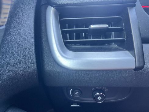 Used 2018 GMC Terrain SLE w/ Driver Convenience Package AWD/4WD image 22