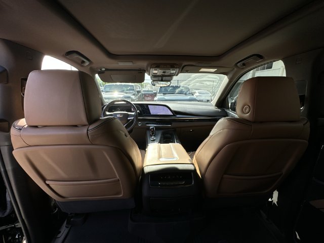 Used 2024 Cadillac Escalade Premium Luxury AWD/4WD image 30