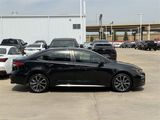 Used 2022 Toyota Corolla SE image 3