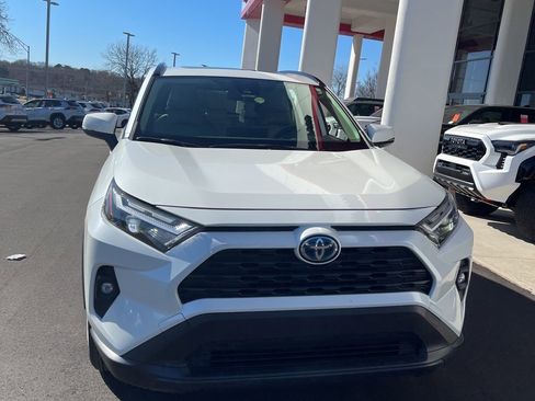 Used 2022 Toyota RAV4 XLE Premium image 1