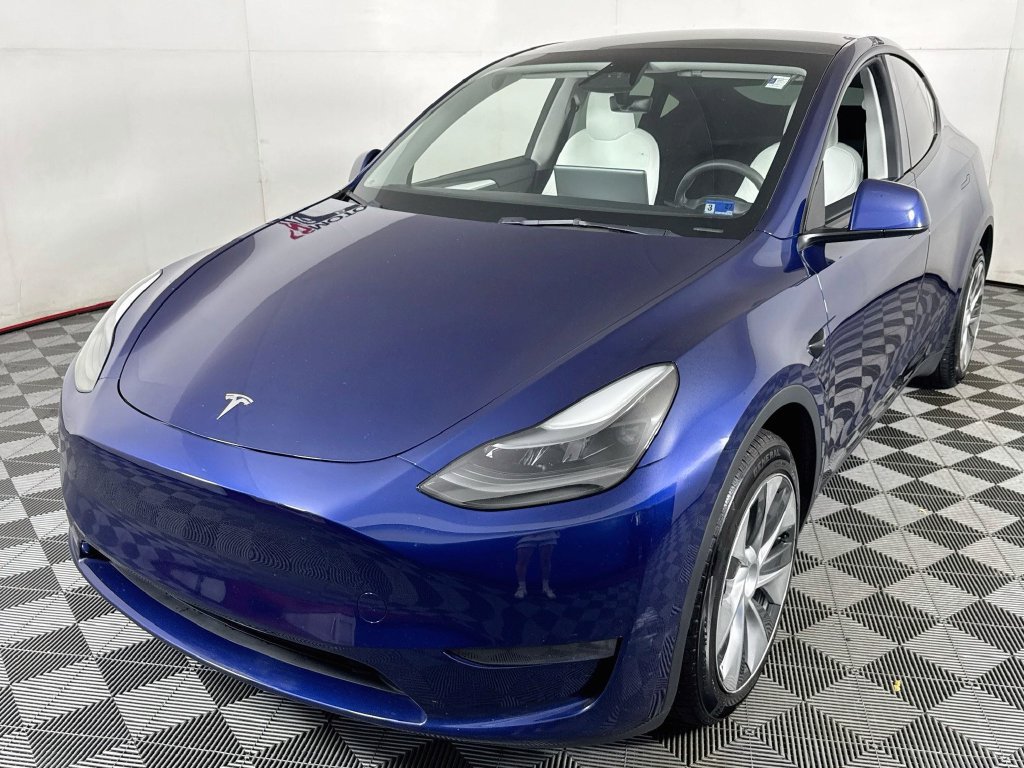 Used 2023 Tesla Model Y Long Range AWD/4WD image 3