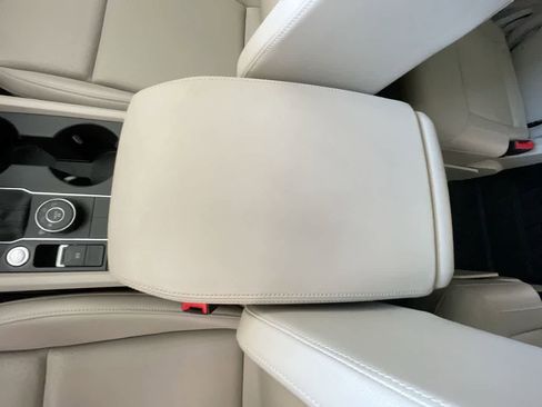 Used 2019 Volkswagen Atlas SE w/ Panoramic Sunroof Package image 20